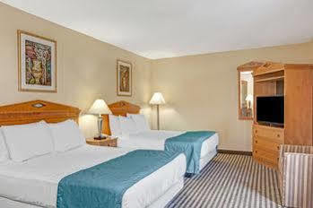 Whitney Inn & Suites Hamden Exterior photo
